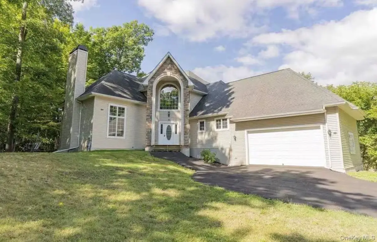 21 Huyler Drive, Hyde Park, NY 12538 - #1