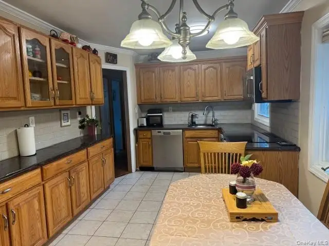 3519 Princeton Drive N, Wantagh, NY 11793 - #2