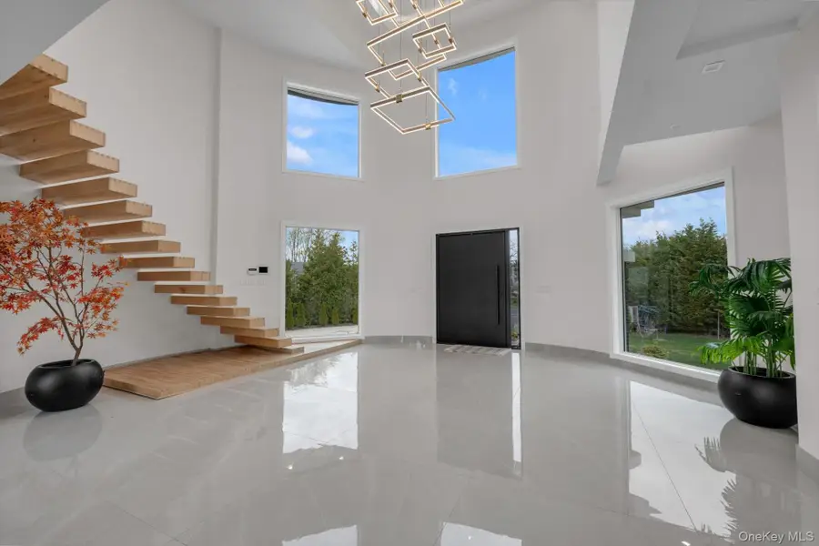 190 Curtis Road, Hewlett Neck, NY 11598 - #2