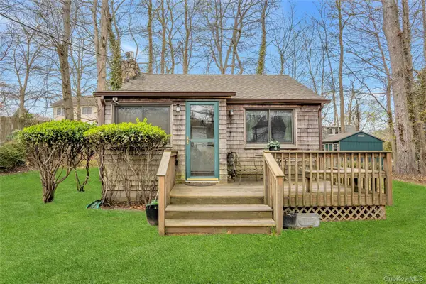 16 Nymph Road, Rocky Point, NY 11778