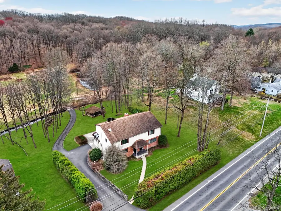 196 Vineyard Avenue, Highland, NY 12528 - #2