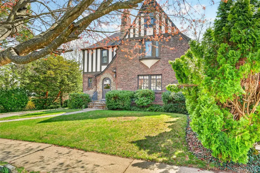 307 Hollywood Avenue, Tuckahoe, NY 10707 - #3