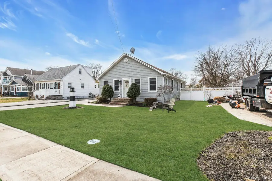 39 Ocean Avenue, Blue Point, NY 11715 - #3