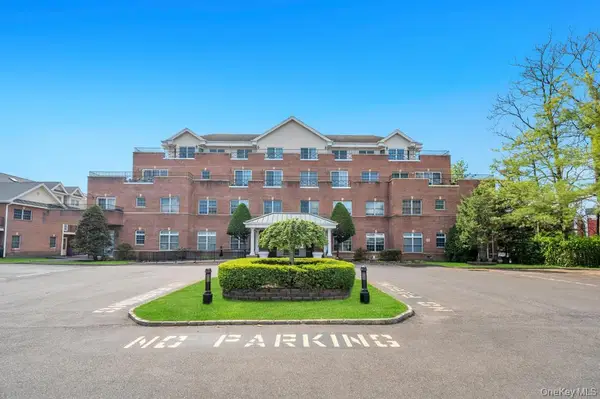 1 Portico Court #300, Great Neck, NY 11021