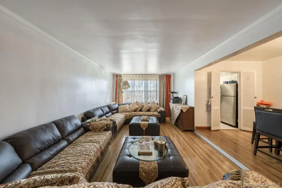 143-50 Hoover Avenue #306, Briarwood, NY 11435 - #3