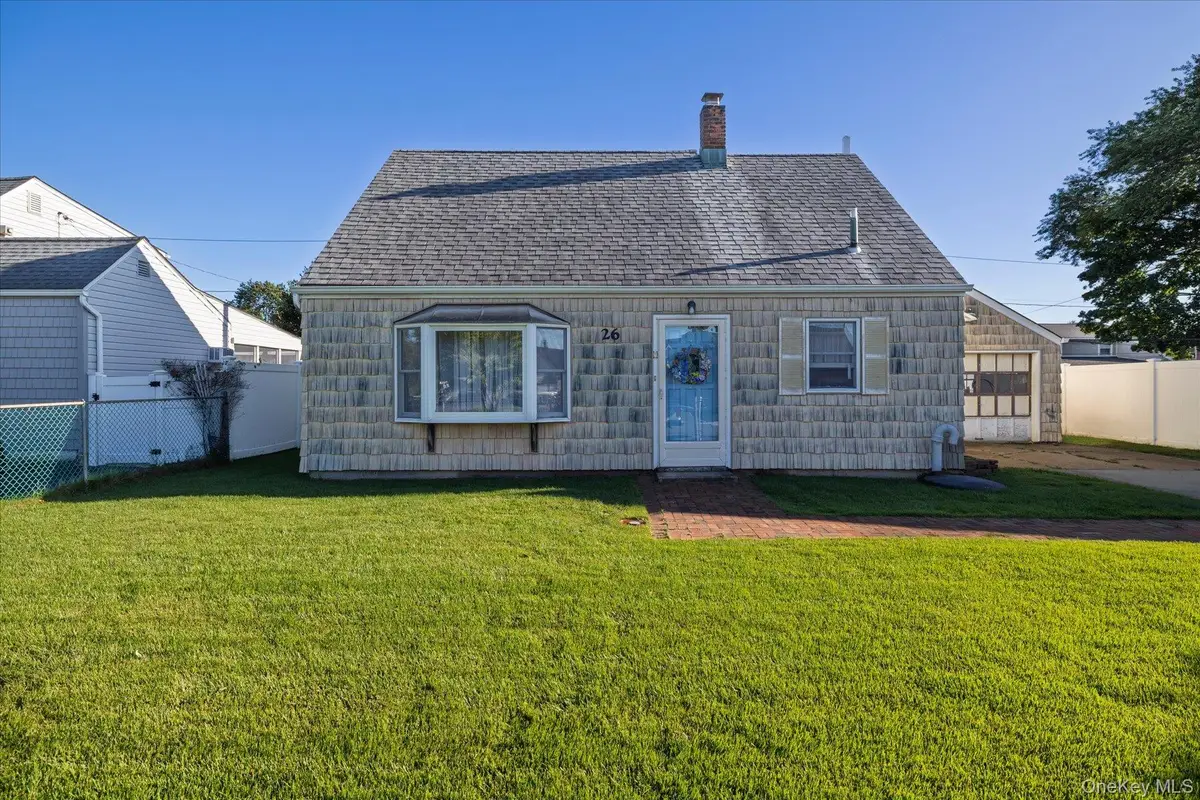 26 Pebble Lane, Levittown, NY 11756 - #1