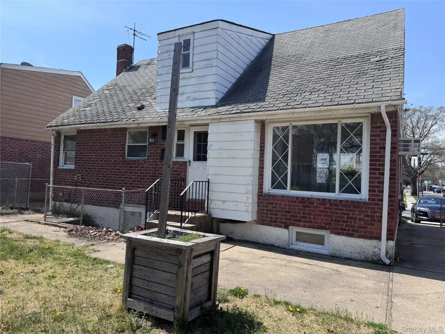 21 Boden Avenue, Valley Stream, NY 11580 - #3