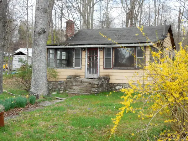 213 Lake Shore Drive, Pine Bush, NY 12566