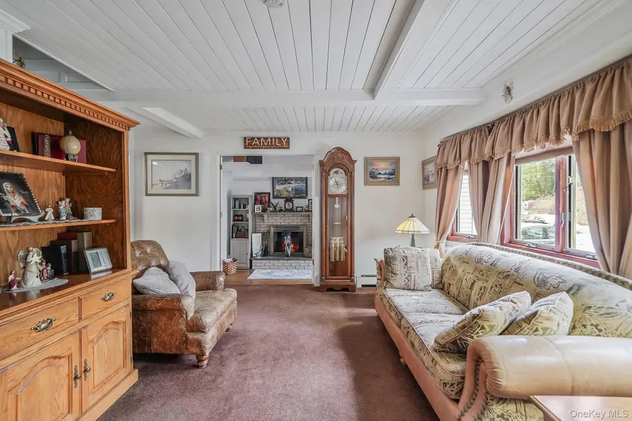 19 Laurel Street, Centereach, NY 11720 - #3
