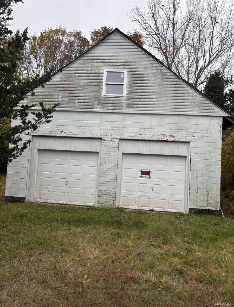 56 Inlet Road W, Hampton Bays, NY 11946 - #2