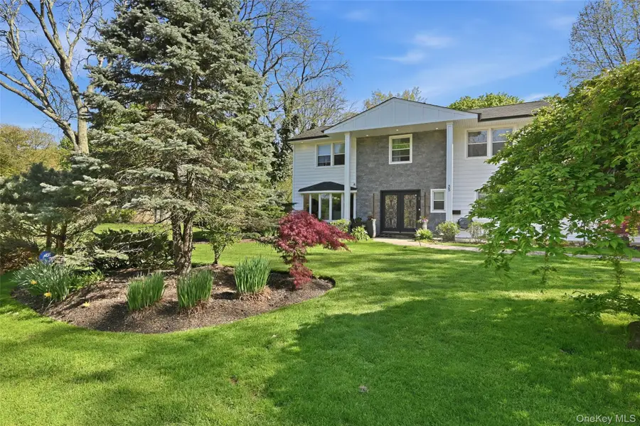 35 Elm Drive, East Hills, NY 11576 - #3