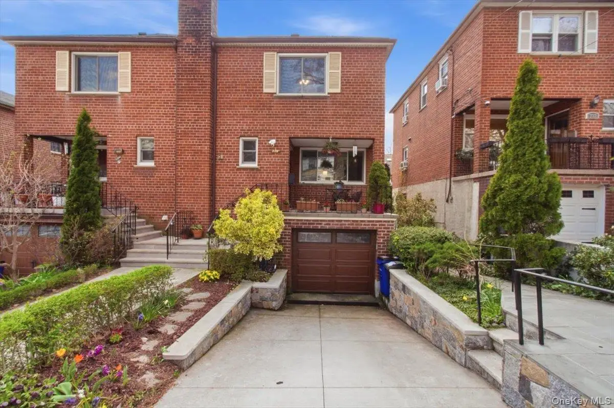 228 W 260th Street, Bronx, NY 10471 - #1