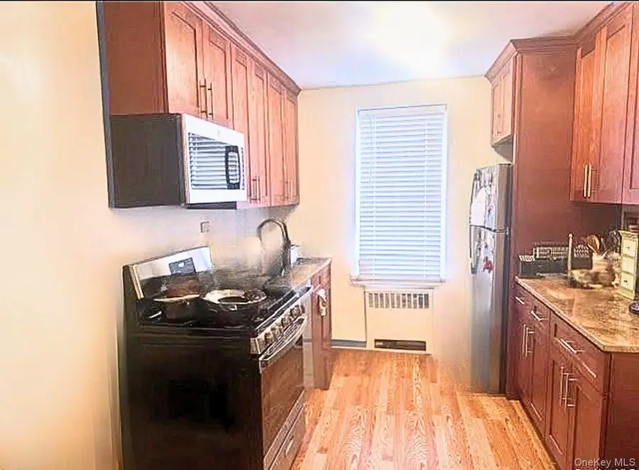 2080 Barnes Avenue #6F, Bronx, NY 10462 - #3