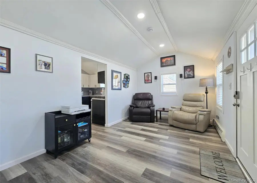 20 Daisy Place, Selden, NY 11784 - #2