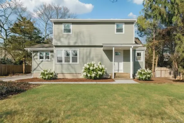 6 Nevada Avenue, Medford, NY 11763