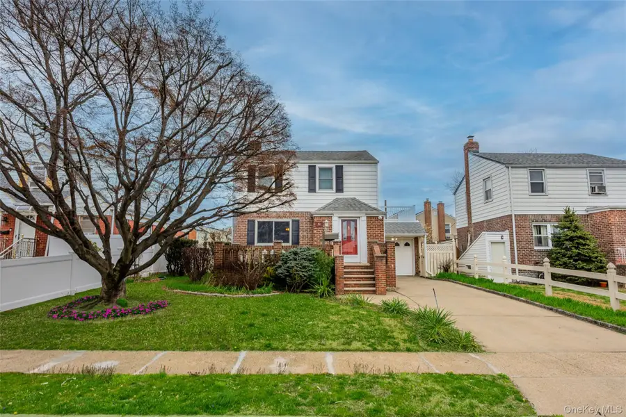 82 Cerenzia Boulevard, Elmont, NY 11003 - #3