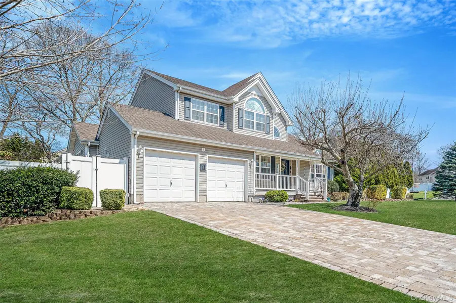 1 Ivy Court, Centereach, NY 11720 - #2