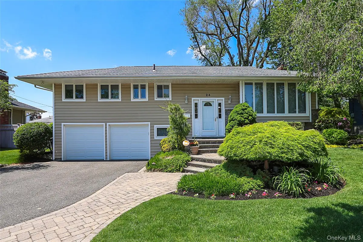 24 Tad Lane, Old Bethpage, NY 11804 - #1