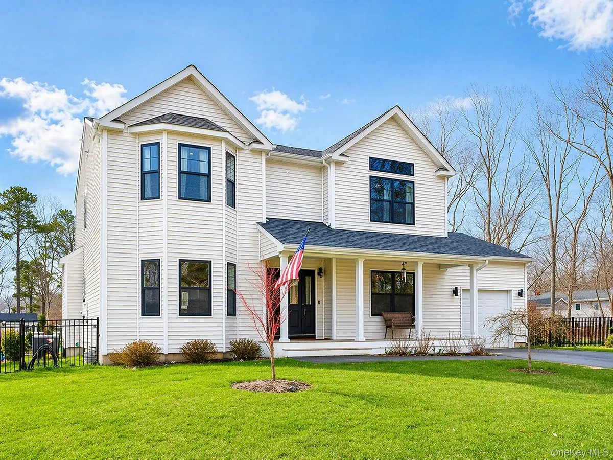 140 Gull Dip Road, Ridge, NY 11961 - #1