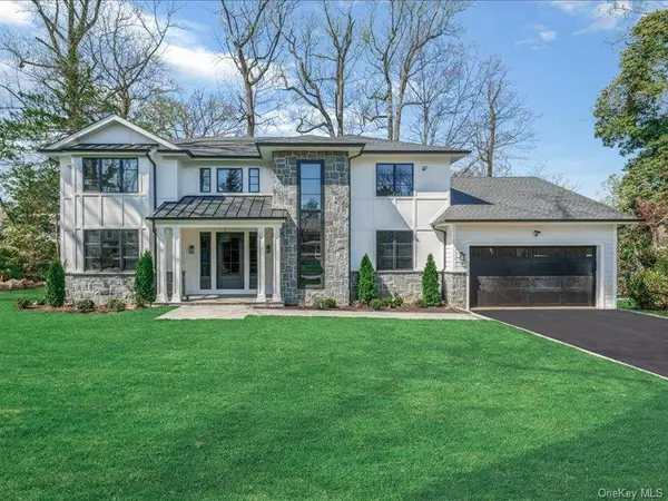 22 Old Field Lane, Great Neck, NY 11020