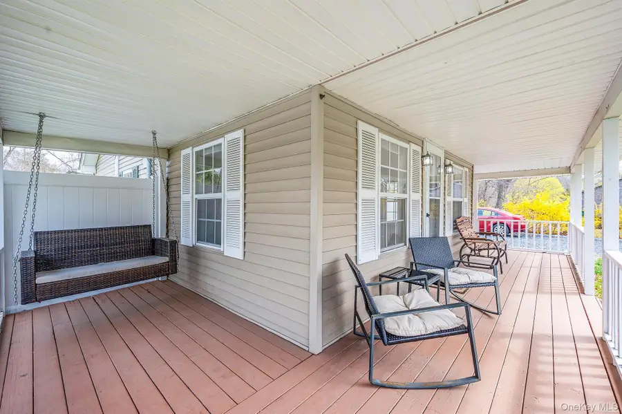 153 Canal Road, Terryville, NY 11776 - #3