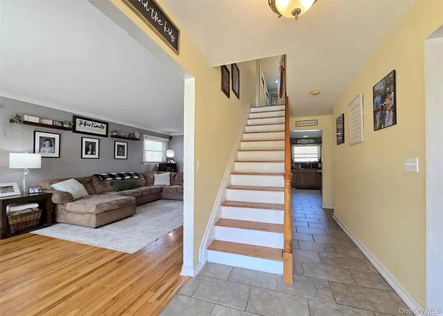 15 Brush Hollow Road, Holbrook, NY 11741 - #2