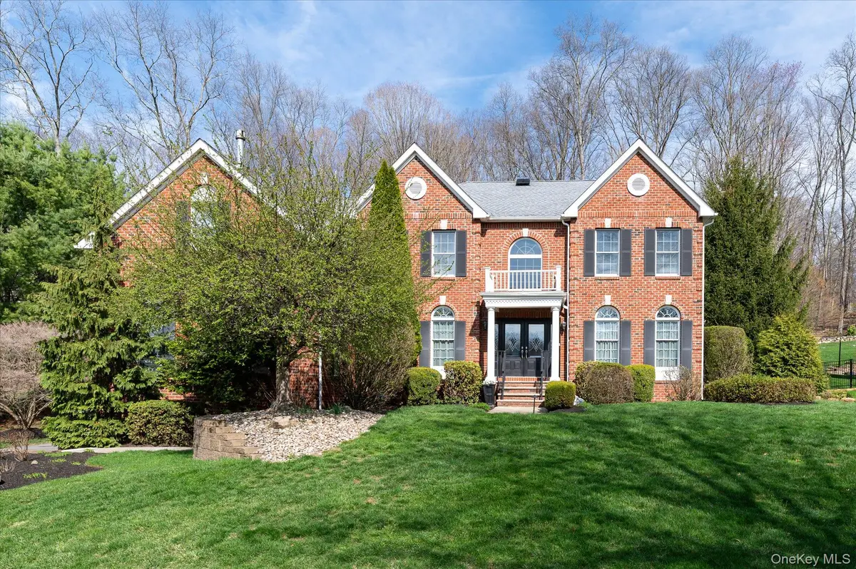 15 Hallocks Run, Somers, NY 10589 - #1