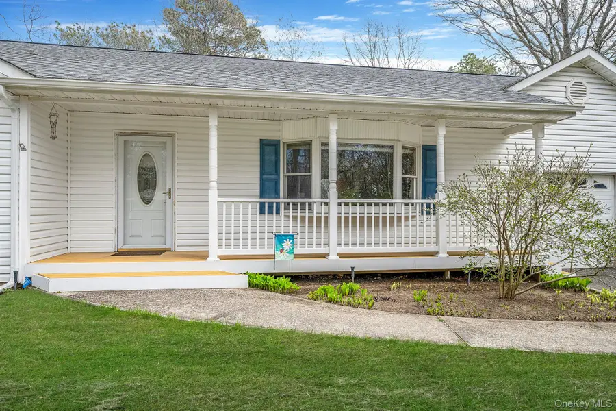 367 Hewlett Avenue, East Patchogue, NY 11772 - #3