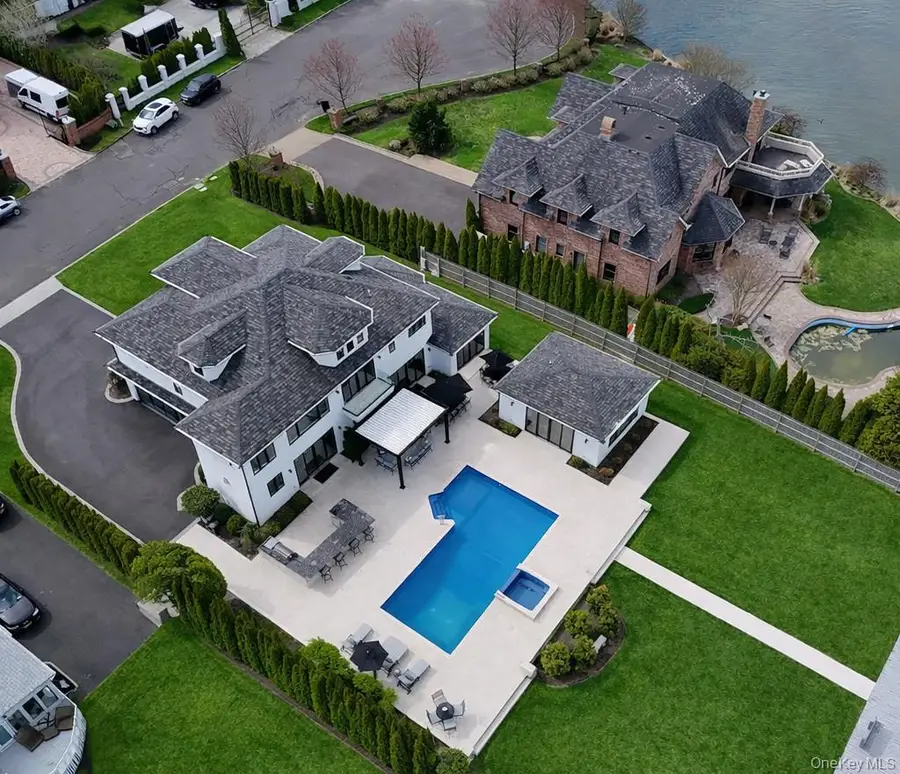 31 Shoal Drive, West Islip, NY 11795 - #3