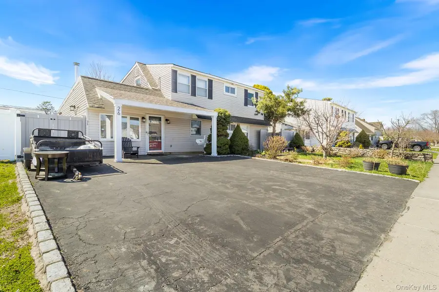 26 Picture Lane, Hicksville, NY 11801 - #2