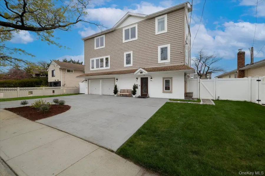 615 Pearl Street, Oceanside, NY 11572 - #3