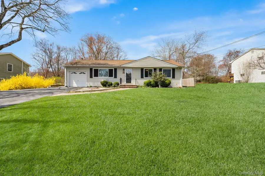 3453 Flanders Drive, Yorktown Heights, NY 10598 - #3