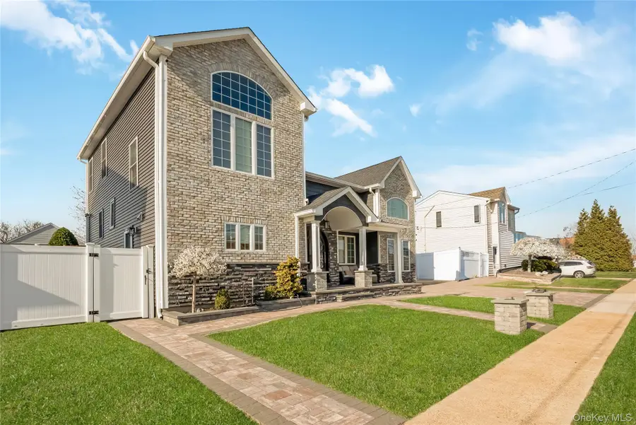 42 Sandy Lane, Massapequa, NY 11758 - #2