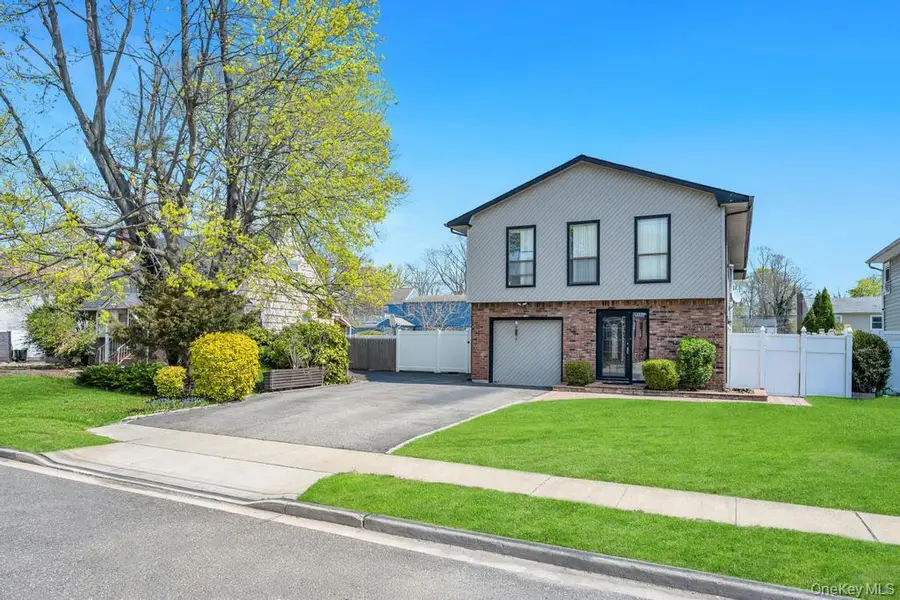41 Oakley Avenue, Massapequa, NY 11758 - #2