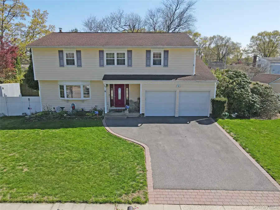 22 Clymer Street, Terryville, NY 11776 - #3