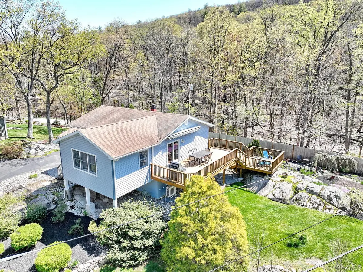 10 Park Avenue, Greenwood Lake, NY 10925 - #1