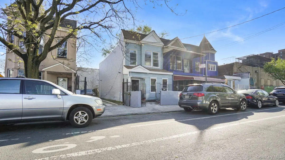 414 E 182nd Street, Bronx, NY 10457 - #1
