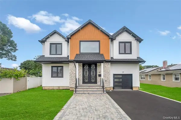 2571 Alder Avenue, East Meadow, NY 11554