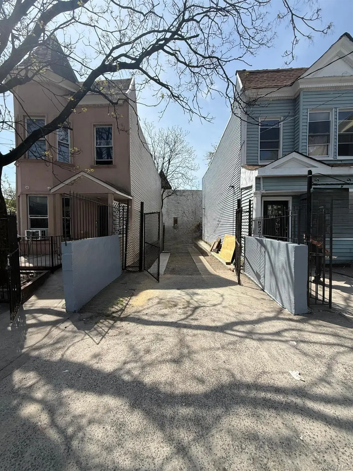 416 E 182nd Street, Bronx, NY 10457 - #1