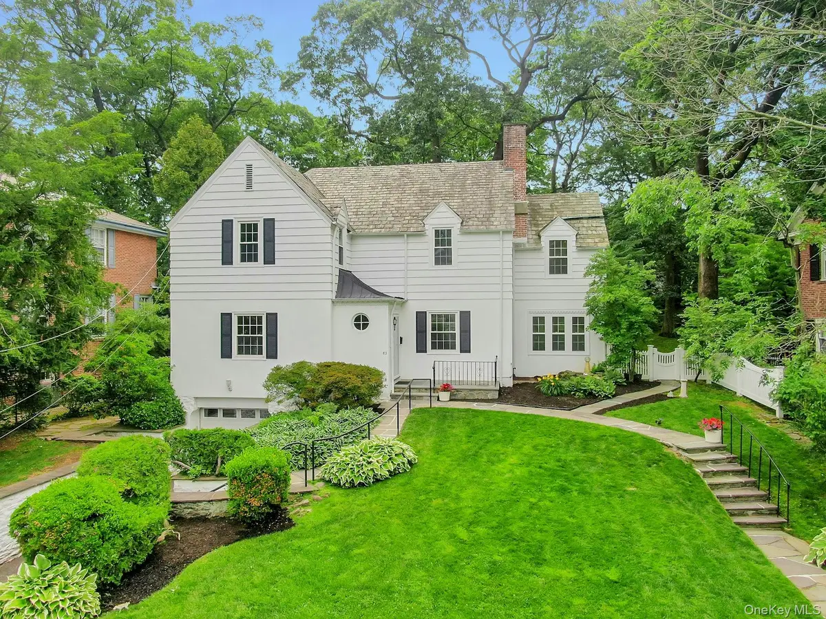 83 Parkway W, Mount Vernon, NY 10552 - #1
