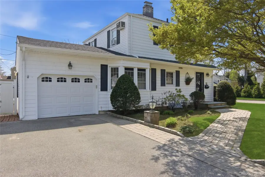 44 Magnolia Street, Westbury, NY 11590 - #2