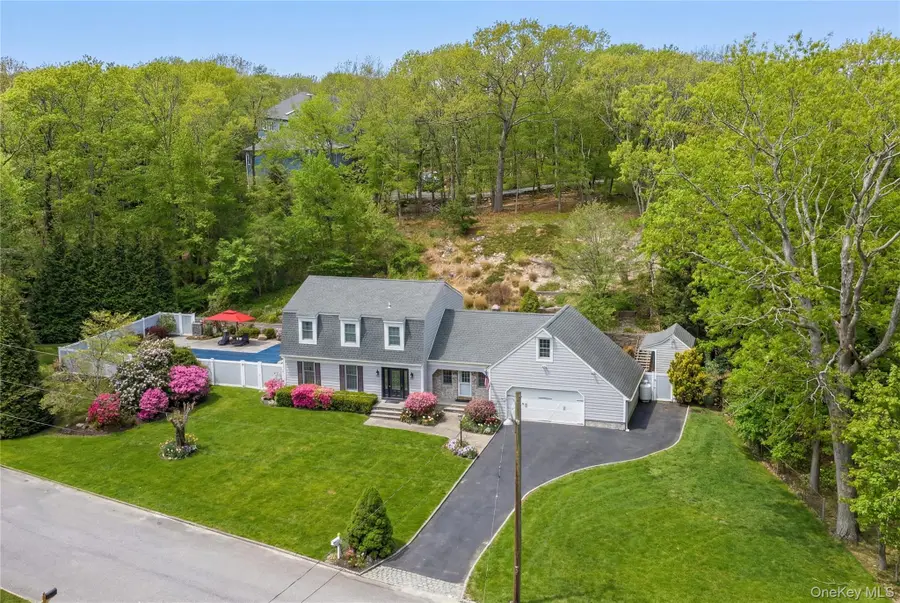 59 Linda Lane W, Riverhead, NY 11901 - #3