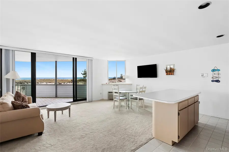 261 Dune Road #5, Westhampton Beach, NY 11978 - #2