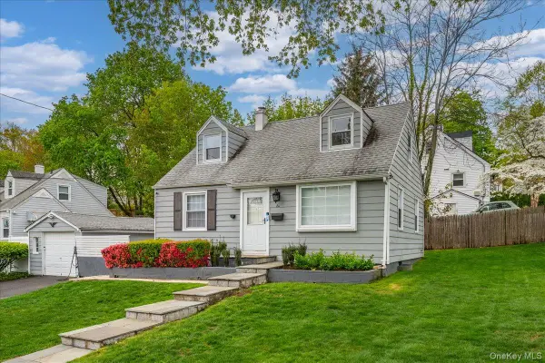 21 Keystone Aka 6 Cantitoe Road, Yonkers, NY 10710