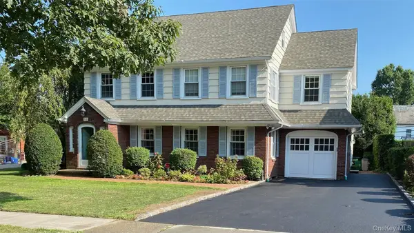 118 4th Street, Garden City, NY 11530