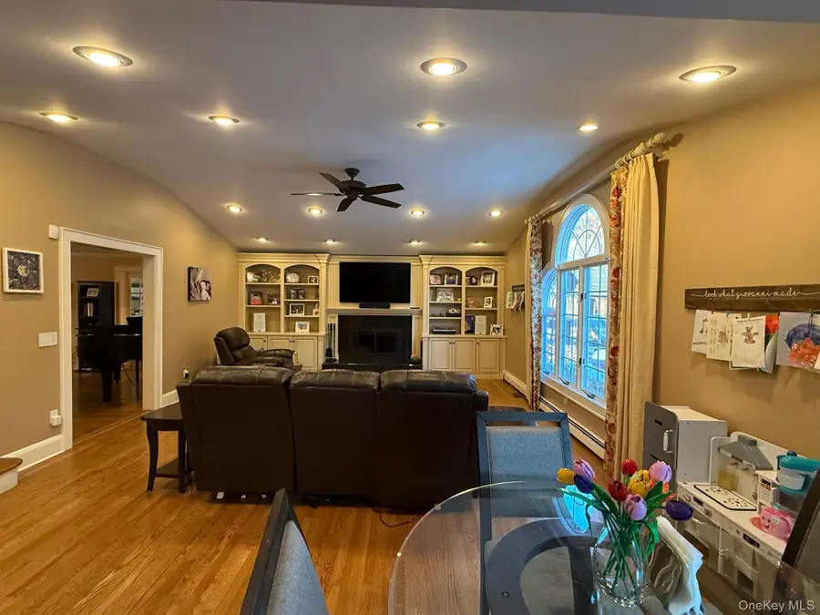 118 4th Street, Garden City, NY 11530 - #3