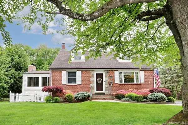 126 E Lewis Avenue, Pearl River, NY 10965
