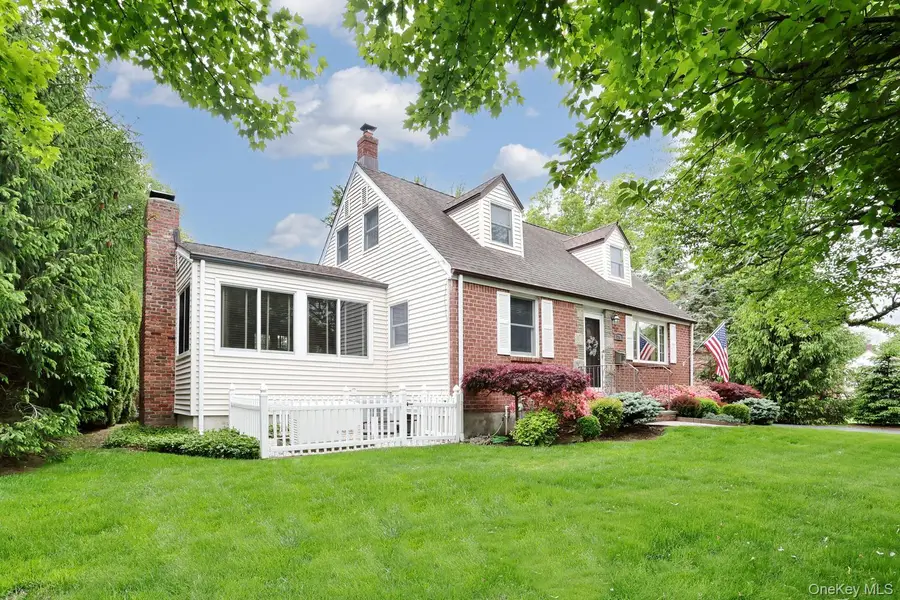 126 E Lewis Avenue, Pearl River, NY 10965 - #3