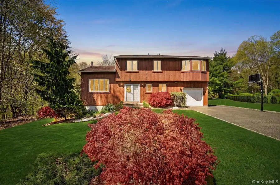 300 Chestnut Court, Yorktown Heights, NY 10598 - #2