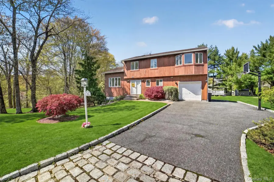 300 Chestnut Court, Yorktown Heights, NY 10598 - #3